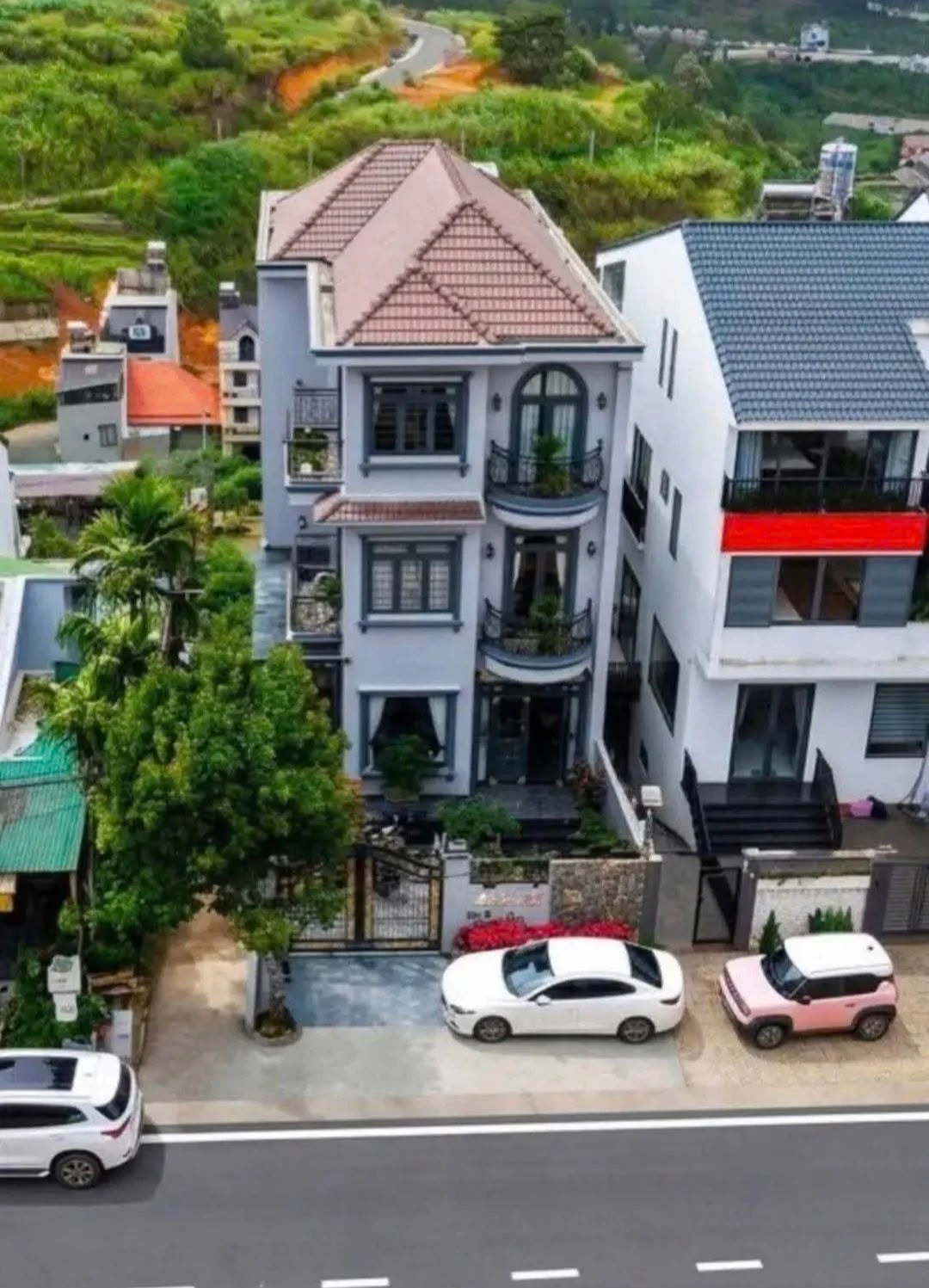 Bán villa 2 mặt tiền An Sơn Đà Lạt, 185m², 23,5 tỷ - Ảnh 1