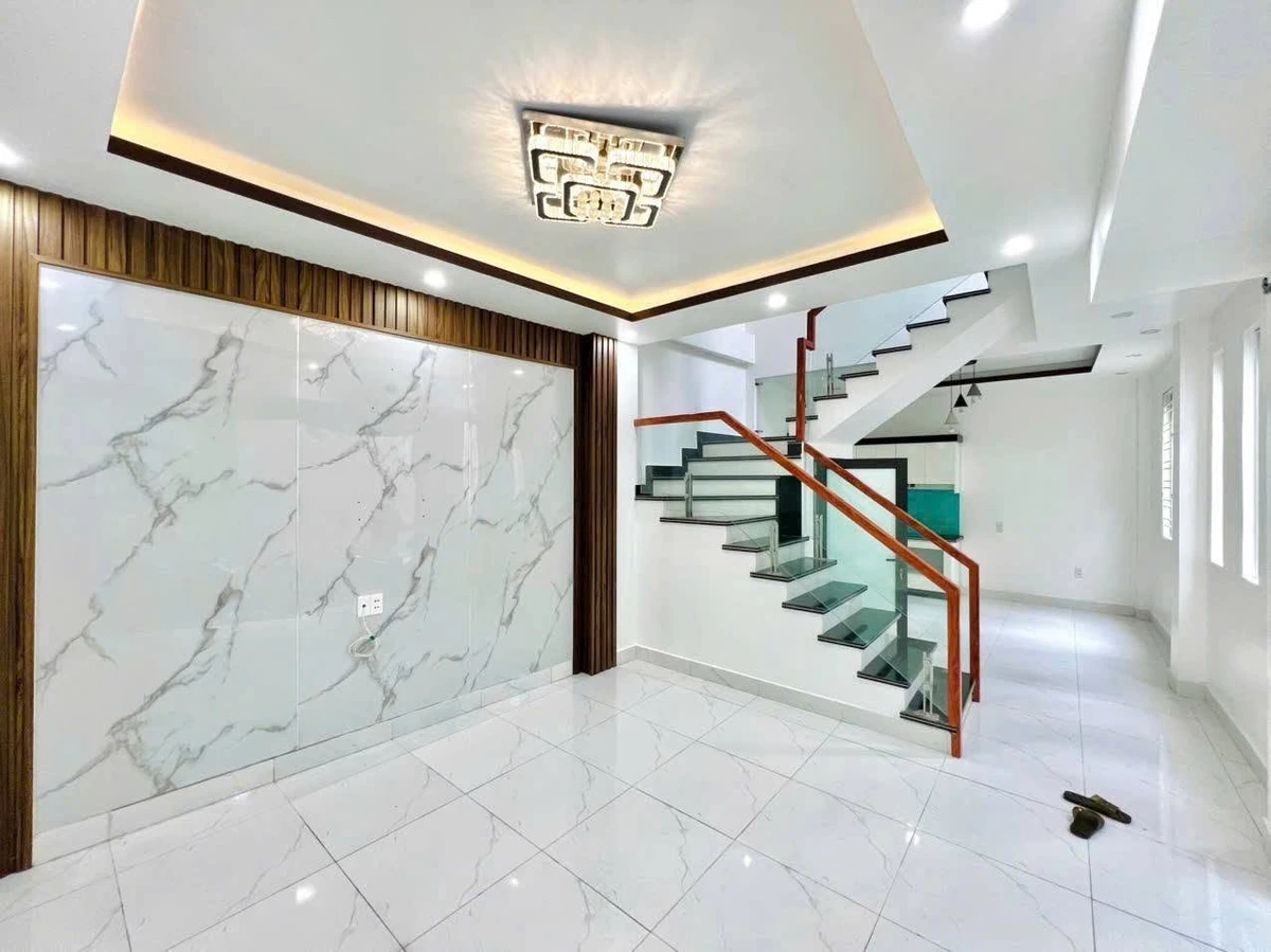 Bán nhà 4 tầng Lê Lai 38m² 2,9 tỷ Quận 1 - Ảnh thu nhỏ 2