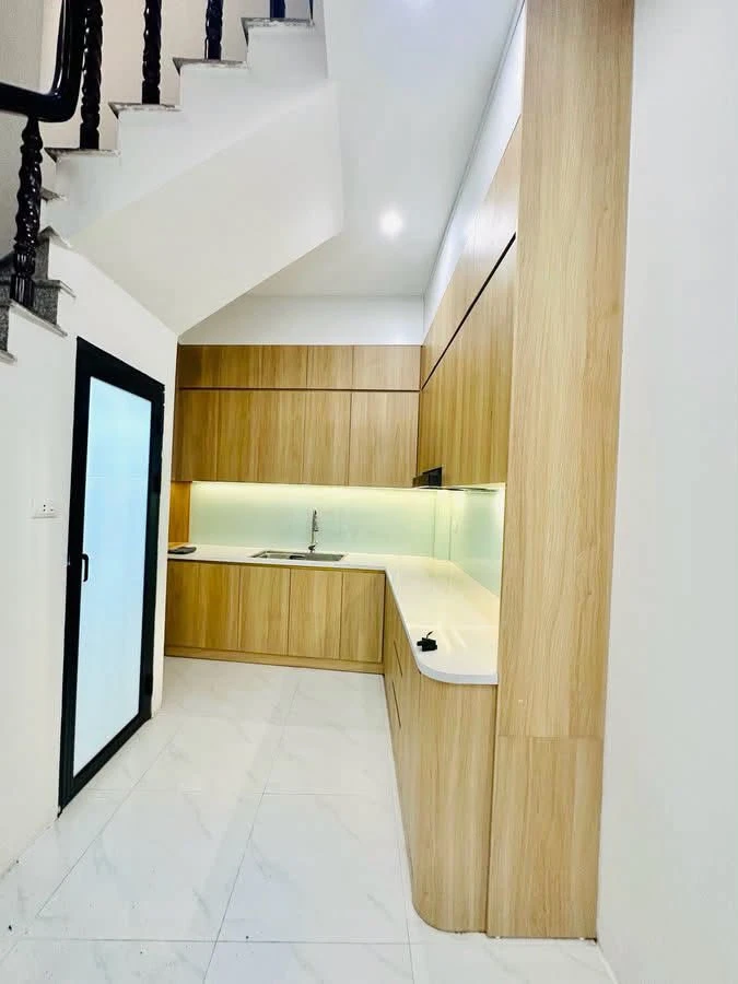 Bán nhà Mễ Trì Hạ 35m² 5 tầng 3 phòng ngủ 8 tỷ - Ảnh thu nhỏ 3