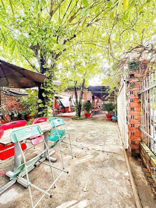 Bán lô đất góc 2 mặt tiền 112m² có quán cafe, Tây Ninh