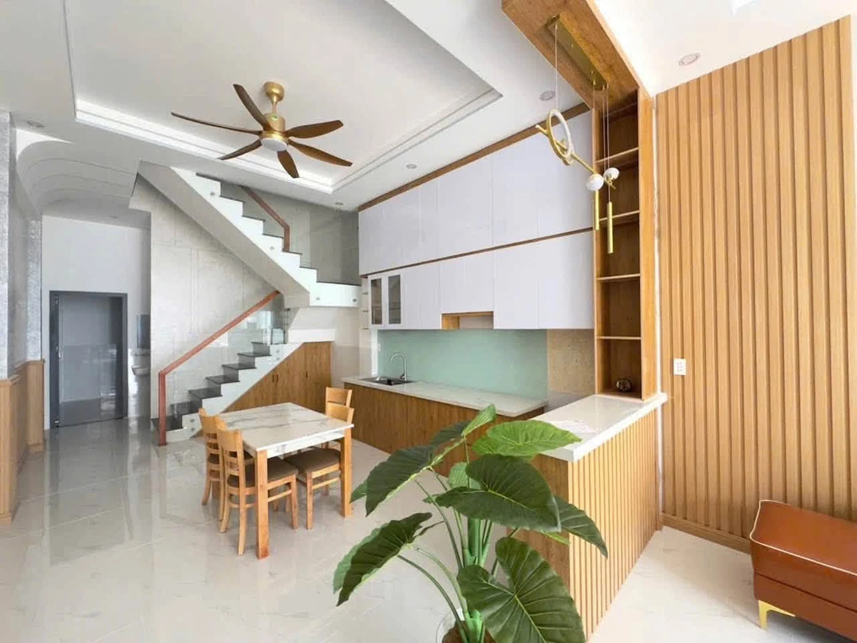 Bán nhà Biên Hoà 4x16m, 3 PN, nội thất 2.95 tỷ - Ảnh thu nhỏ 3
