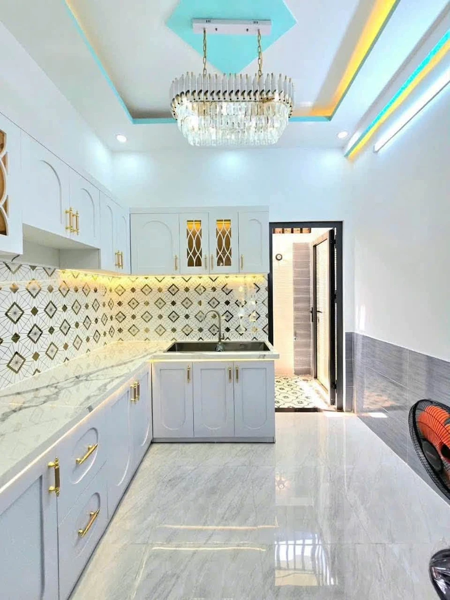 Bán nhà 3 lầu, 4PN, full nội thất, Nhà Bè - 2 tỷ 690 triệu - Ảnh thu nhỏ 5