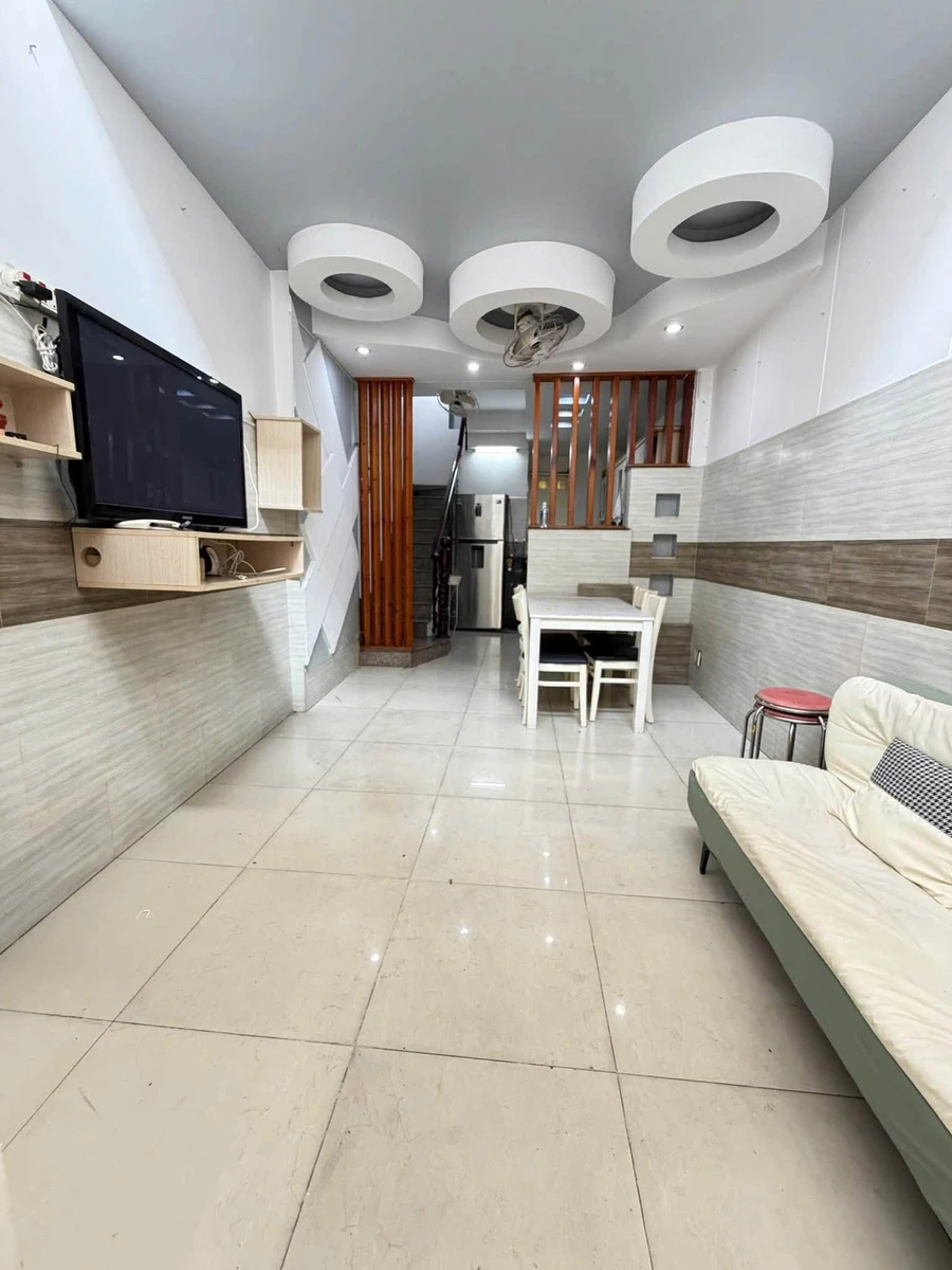 Cho thuê nhà 5 tầng 120m² đường Bùi Văn Thêm, Phú Nhuận - Ảnh thu nhỏ 2
