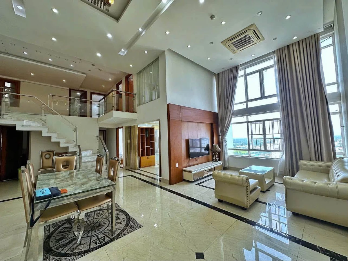 Cho thuê lofthouse Phú Hoàng Anh 230m² 5PN 20tr/tháng - Ảnh 1
