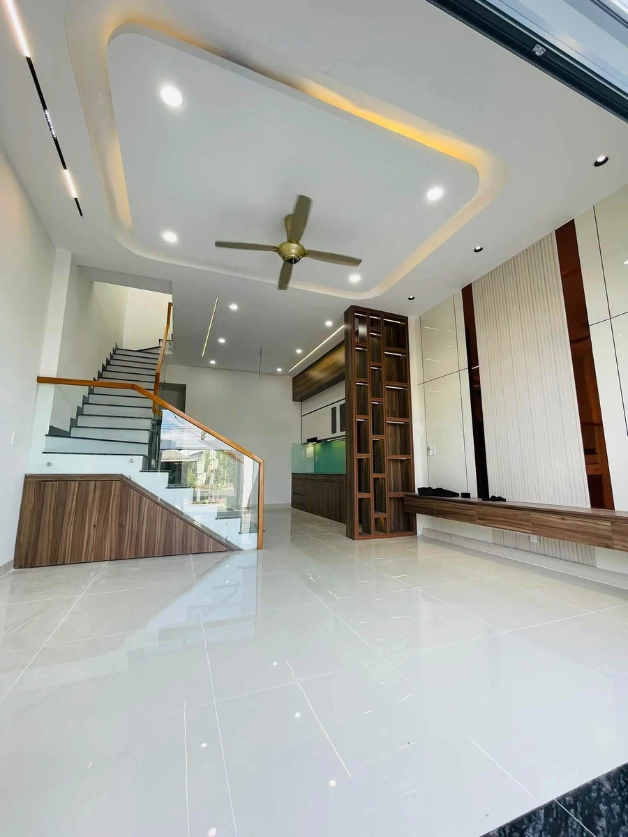 Nhà trệt lầu mặt tiền DX 101 Hiệp An, 4 PN, 60 m², 3,55 tỷ - Ảnh thu nhỏ 3