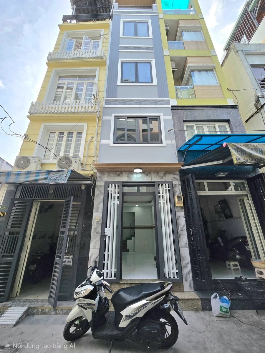 Bán nhà Quận 4 2PN 15m2, giá 4,95 tỷ - Ảnh 1