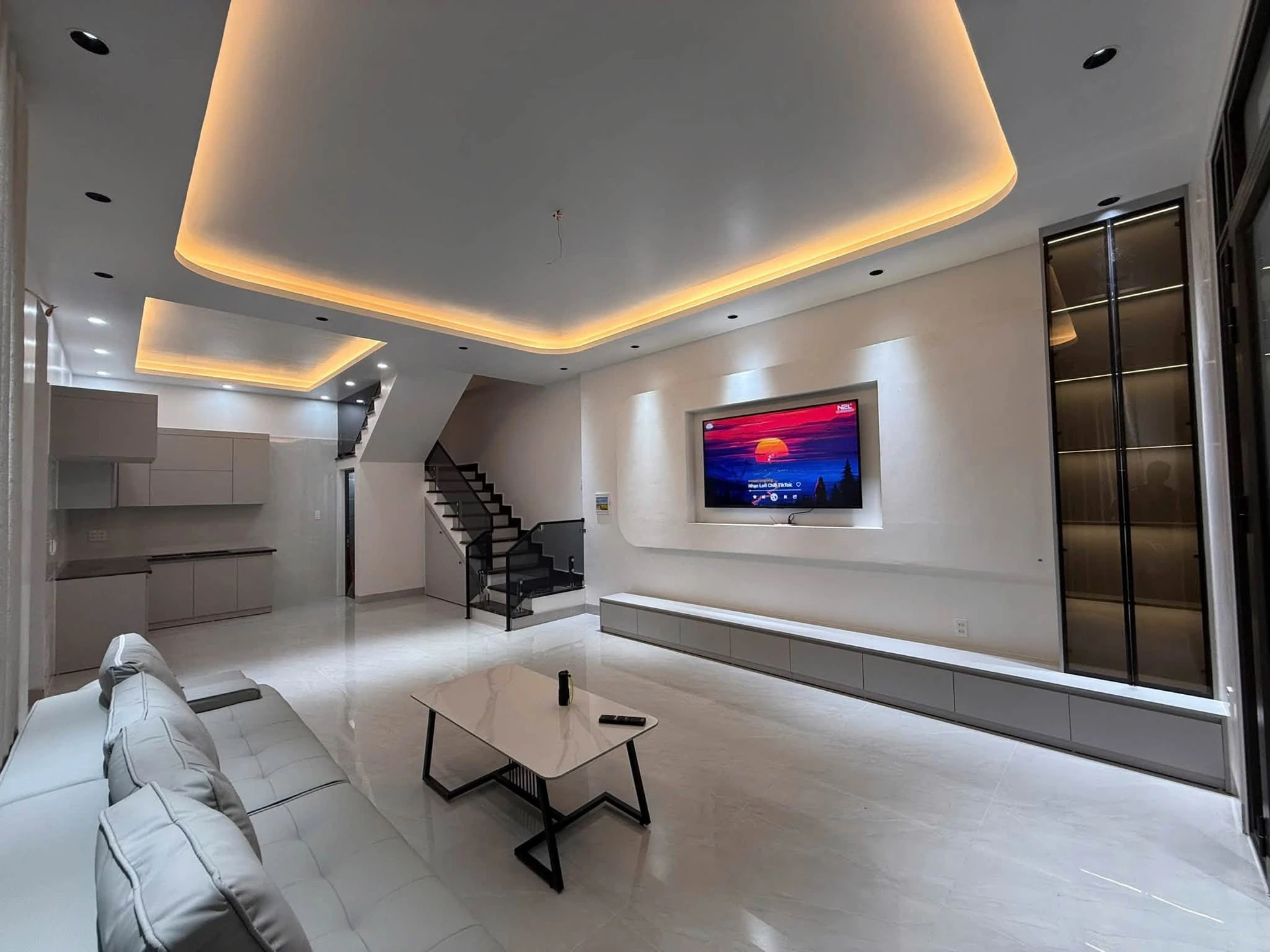 Bán nhà 3 tầng 48,8m² Hoa Động, full nội thất, ô tô để cửa - Ảnh 1