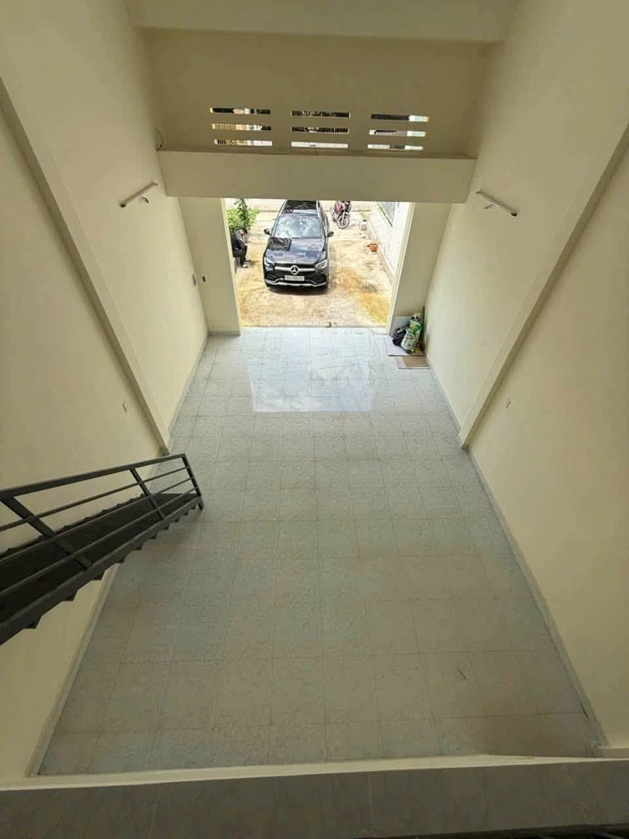 Cho thuê nhà cấp 4 114 m², 1 phòng, An Phú Đông - Ảnh 1