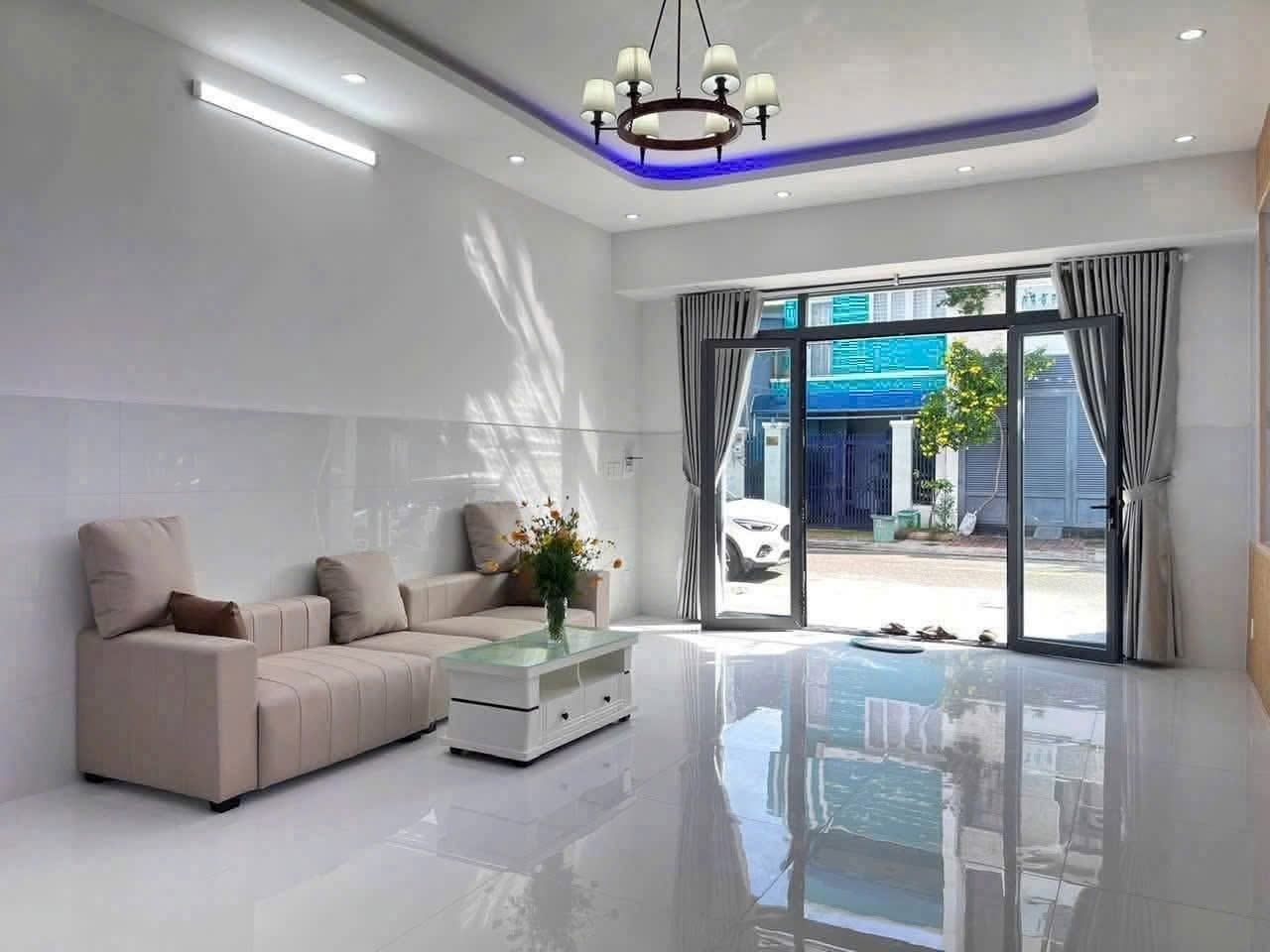 Bán nhà 1 trệt 1 lầu 4PN 95m² Bà Rịa - Ảnh thu nhỏ 3