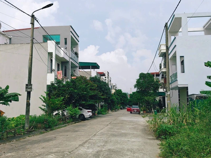Bán lô đất mặt tiền Phường Bích Đào, Ninh Bình, 77.5m2, 3 tỷ
