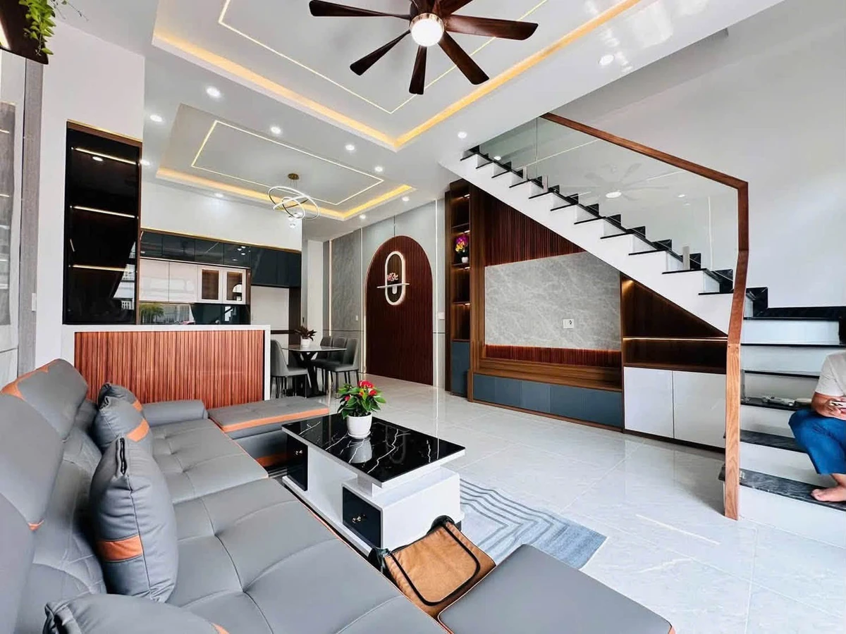 Bán nhà 1 trệt 2 lầu 5.3x16m, 3PN, giá 3,89 tỷ tại Phú Mỹ, Thủ Dầu Một, Bình Dương - Ảnh thu nhỏ 4