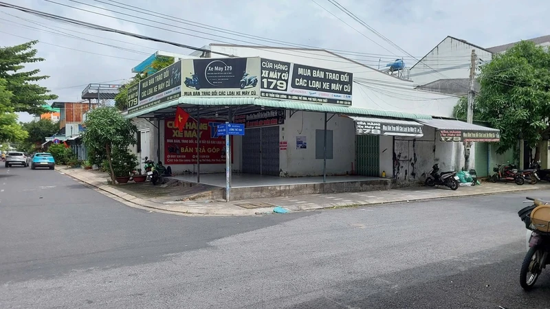 Bán nhà góc 2 mặt tiền 150m2 Phan Thiết 2,1 tỷ