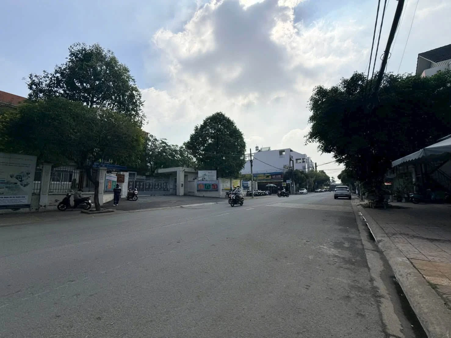 Bán nhà 1 trệt 1 lầu 4x18m khu dân cư D2D, phường Trấn Biên, Đồng Nai giá 5,6 tỷ - Ảnh 1