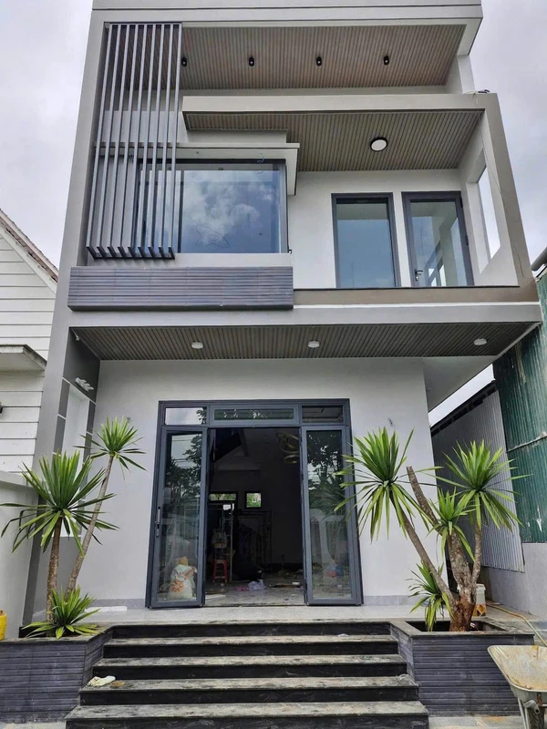 Bán nhà sổ riêng thổ cư 100m2, 3 phòng ngủ, giá 1,85 tỷ gần ngã tư Huỳnh Văn Nghệ, Bửu Long, Biên Hòa