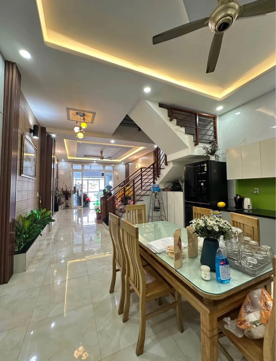 Nhà 3 phòng ngủ 98m² Dĩ An Bình Dương giá 5,7 tỷ - Ảnh thu nhỏ 3
