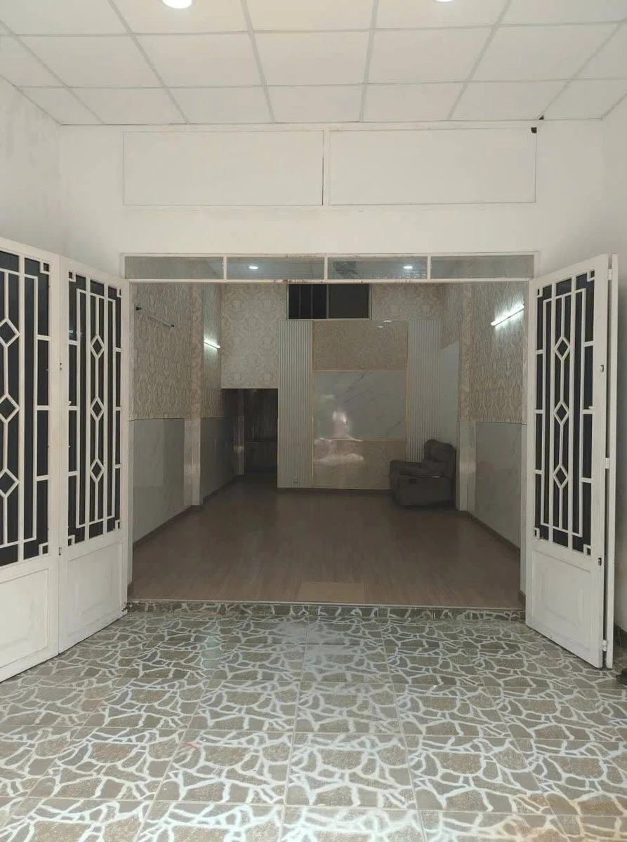 Bán nhà hẻm xe hơi 61m2, 2PN Bình Tân 5,2 tỷ - Ảnh thu nhỏ 4