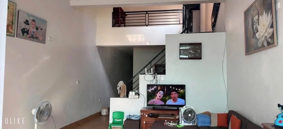 Bán nhà 2 tầng 76m² cạnh trường Lý Tự Trọng, Ba Lan, 3 tỷ - Ảnh thu nhỏ 2