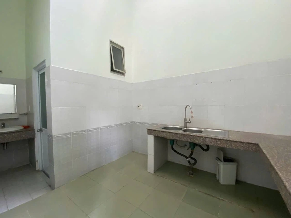Cho thuê shophouse CMT8 Thủ Dầu Một 180m², 30tr/tháng - Ảnh thu nhỏ 3