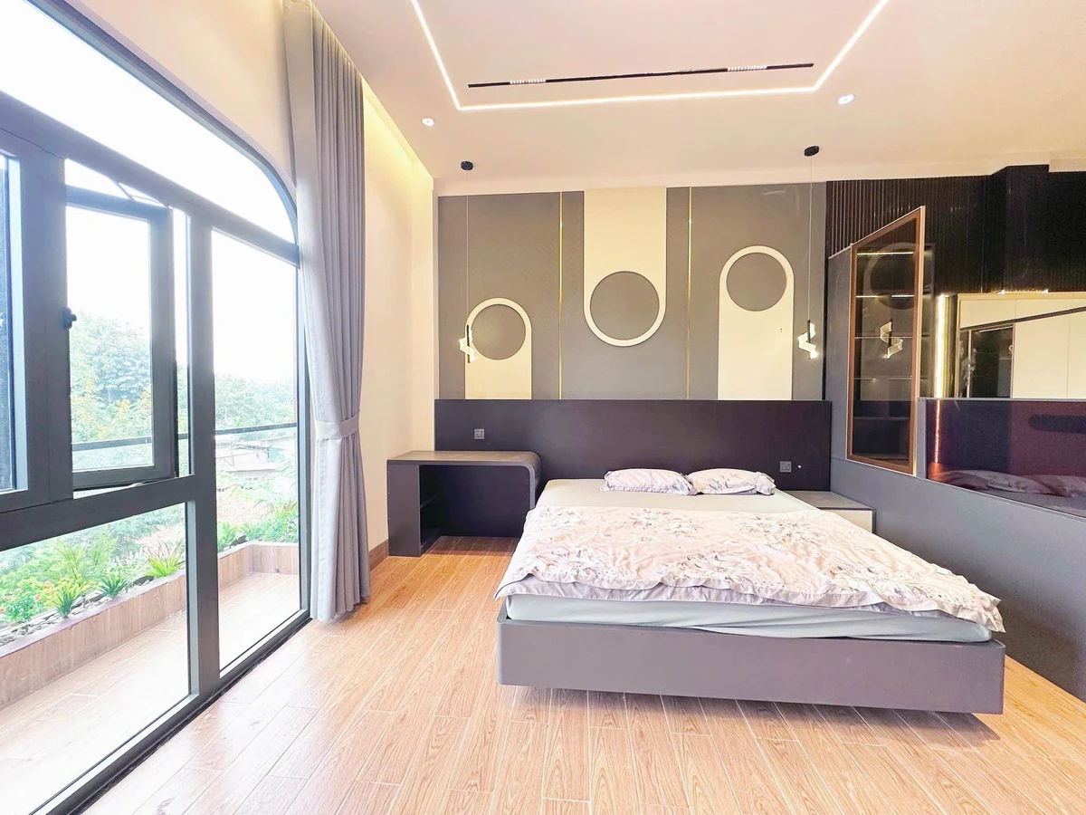 Bán nhà 1 trệt 1 lầu 250m² Thủ Đức, 4 phòng, full nội thất - Ảnh thu nhỏ 4