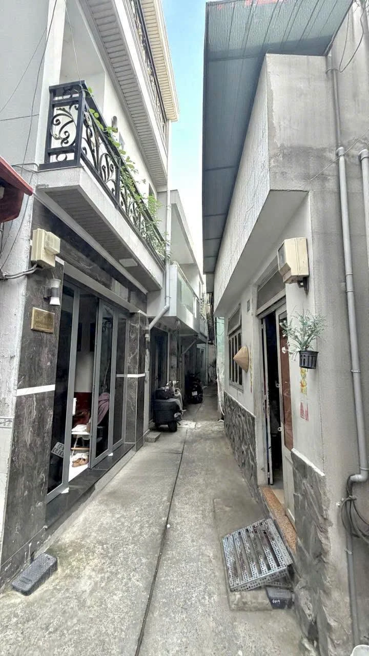 Bán nhà hẻm Trần Quang Khải, Tân Định, Quận 1, 27m2, 3 tầng, giá 4,8 tỷ - Ảnh 1