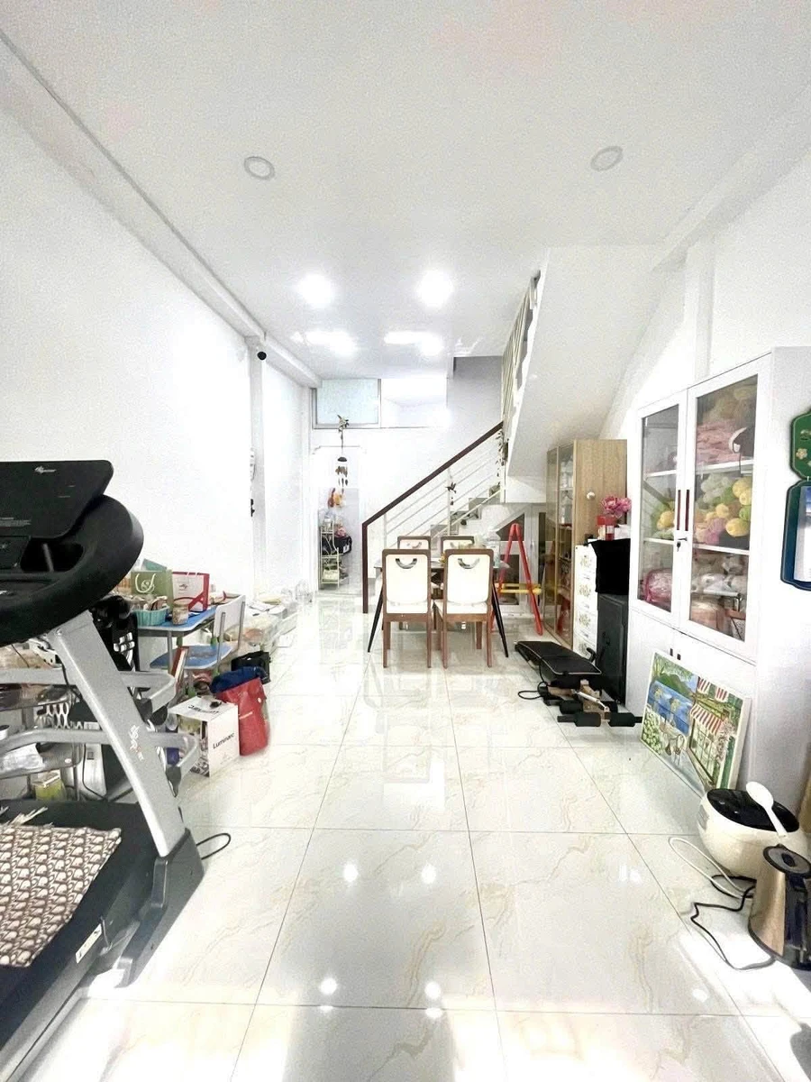 Bán nhà hẻm xe hơi Cách Mạng Tháng Tám, Phường 13, Quận 10, 4x11m, 2 tầng, 6,8 tỷ - Ảnh thu nhỏ 3