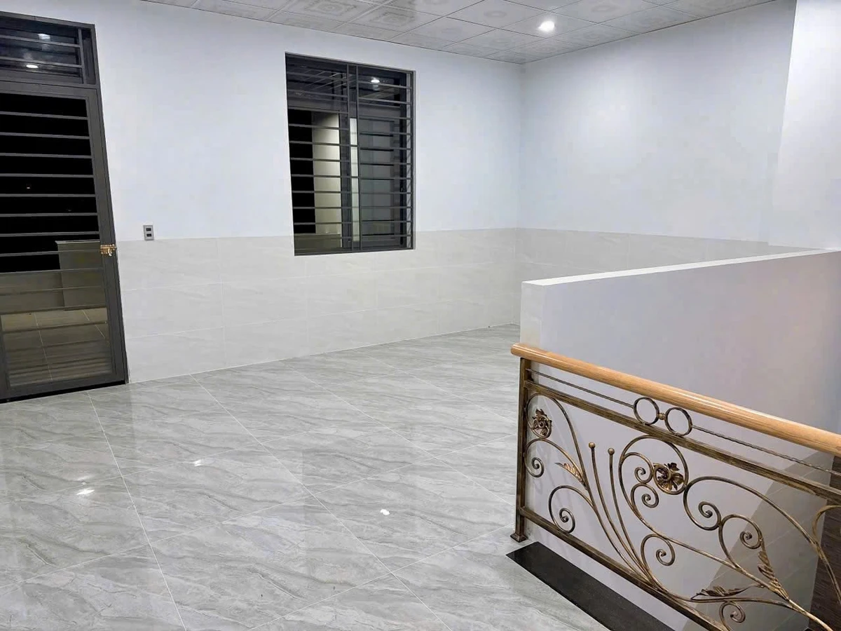 Bán nhà mới 3 tầng 122m2 Phường Long Tâm Bà Rịa 5.6 tỷ - Ảnh thu nhỏ 5