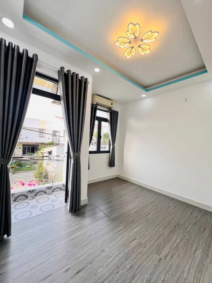 Nhà 1 trệt 1 lầu mặt tiền hẻm 32m² 2PN, 2WC Nhà Bè, 2 tỷ 180 triệu - Ảnh thu nhỏ 4