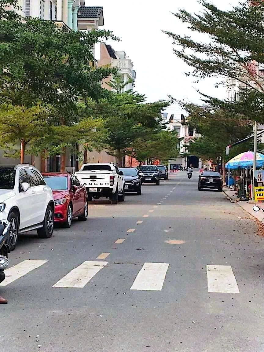 Bán nhà 3 tầng 60m² KDC Phú Hồng Khang, P. An Phú (Thuận An cũ), giá 4,95 tỷ - Ảnh thu nhỏ 2