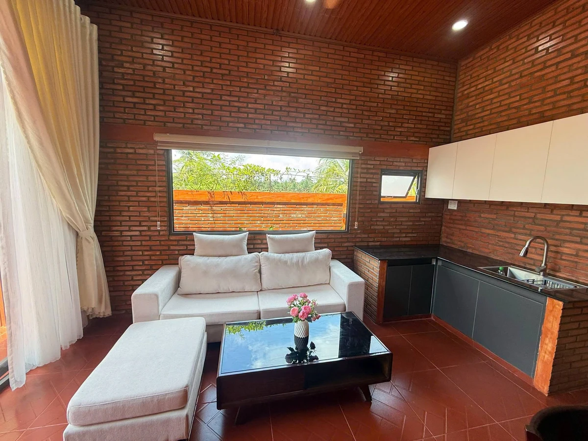 Nhà 2 mặt tiền 100m2 kiểu nghỉ dưỡng, giá 890 triệu - Ảnh thu nhỏ 3