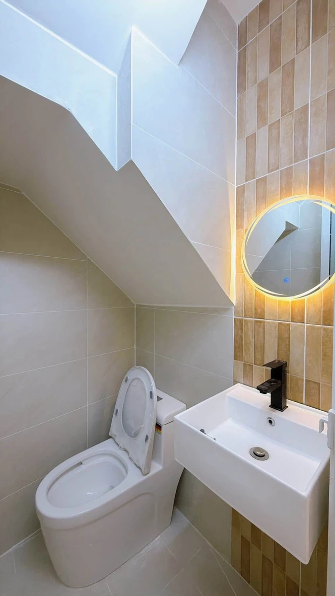 Bán nhà hẻm Hoàng Diệu, Phường Khánh Hội, Quận 4, 33m2, 1 trệt 2 lầu, giá 5,59 tỷ - Ảnh thu nhỏ 3