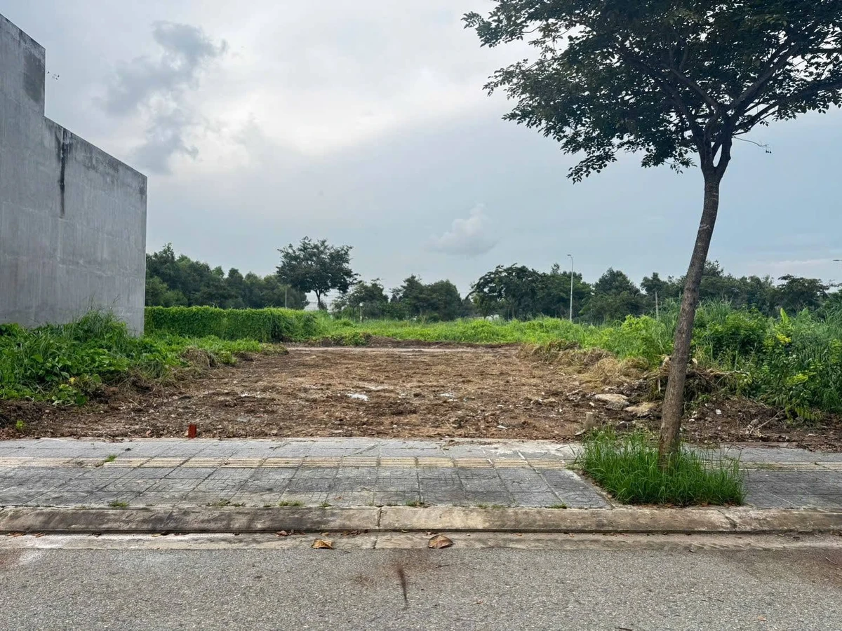 Bán đất mặt tiền Nguyễn Bá Phát 5x23.5m, Long Tâm, TP Bà Rịa, giá 2,8xx tỷ - Ảnh thu nhỏ 2