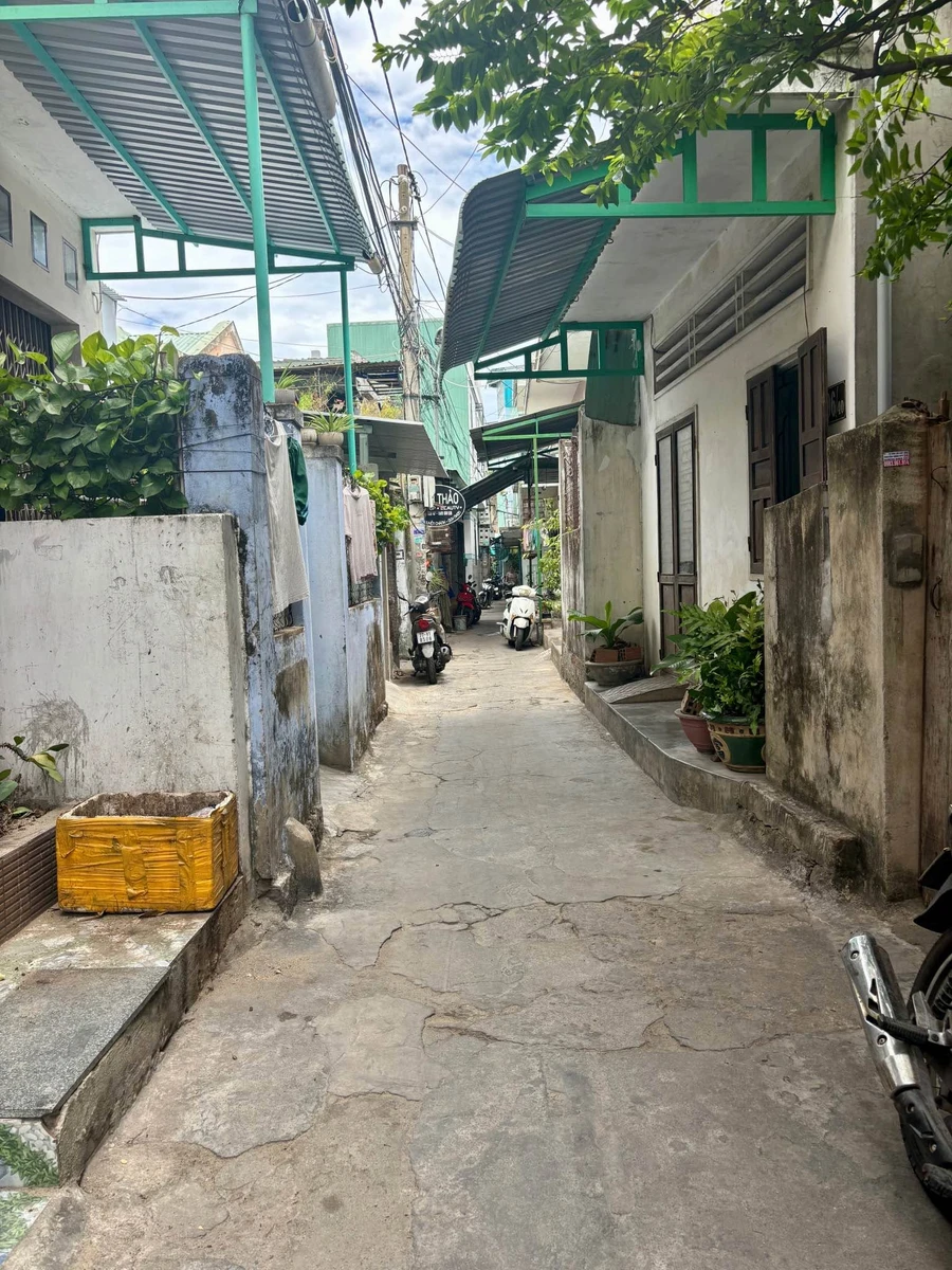 Bán nhà nằm hẻm Trần Hưng Đạo 38,2 m², 2 tầng, 2 phòng ngủ, 2 tỷ 70 - Ảnh thu nhỏ 3