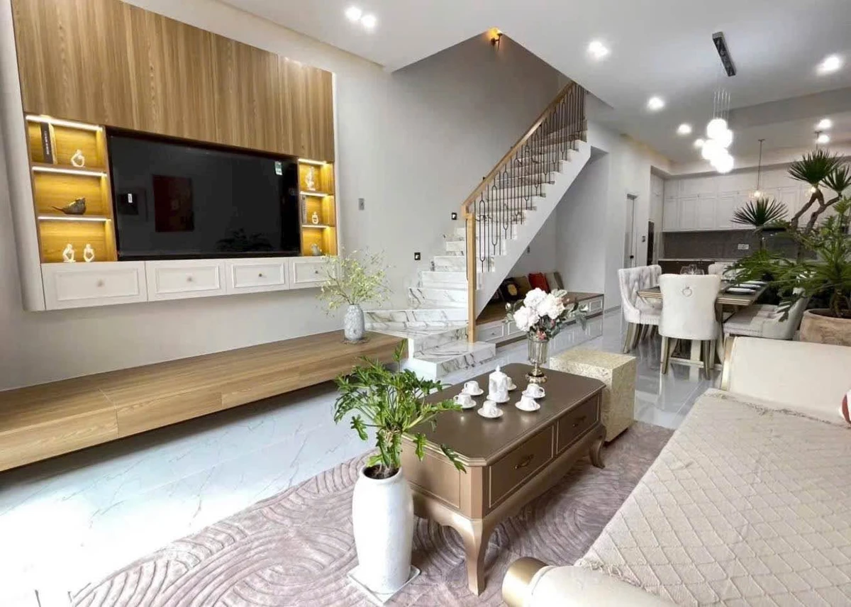 Bán nhà mặt tiền đường Xuân Diệu 4,7x18m, 4 phòng ngủ, full nội thất, gần Đô thị Trung Nguyên - Ảnh thu nhỏ 2