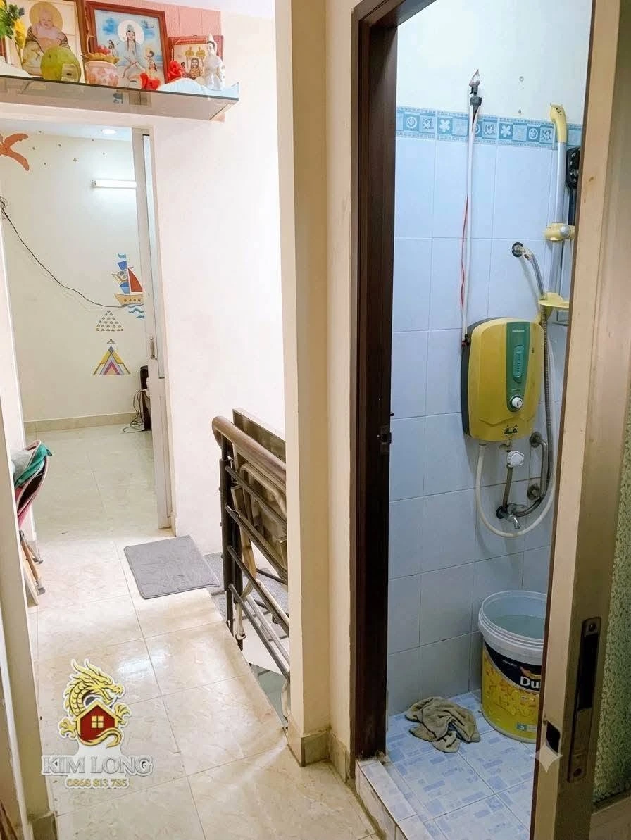 Bán nhà mặt tiền Quận 4 - 5 tỷ 499 - 35m2 - cho thuê 12,5tr/tháng - Ảnh thu nhỏ 5