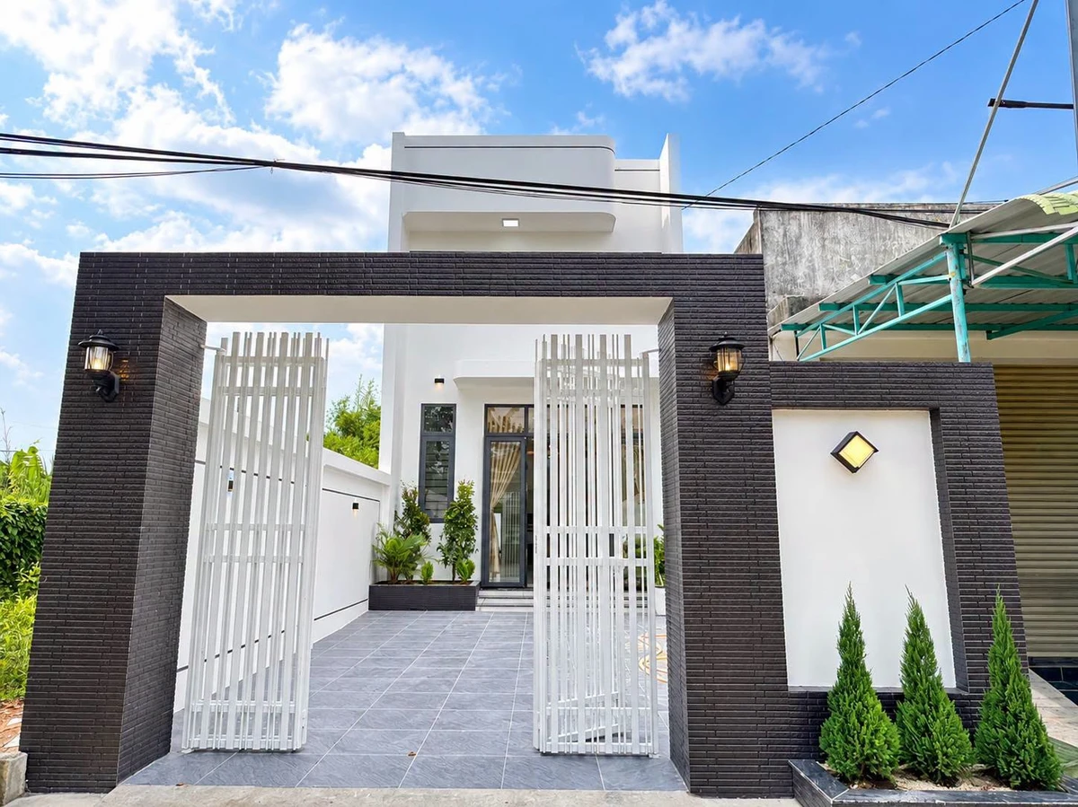 Bán nhà gác lửng mặt tiền Nguyễn Văn Linh, Phường Long Hoa, Tây Ninh, 3 phòng ngủ, giá 2,39 tỷ - Ảnh thu nhỏ 3
