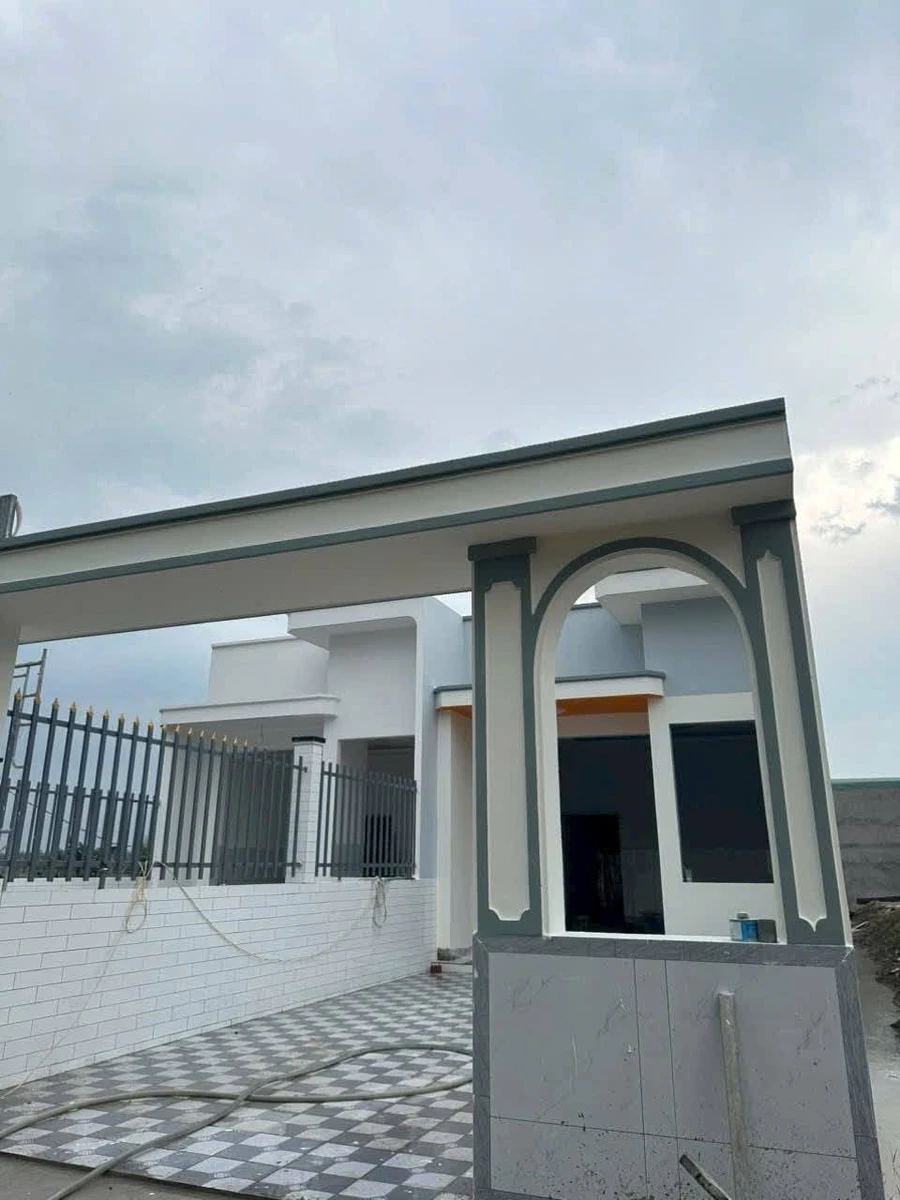 Bán nhà mới 200m² thổ cư Bến Lức, Long An 1 tỷ 700 triệu - Ảnh thu nhỏ 3