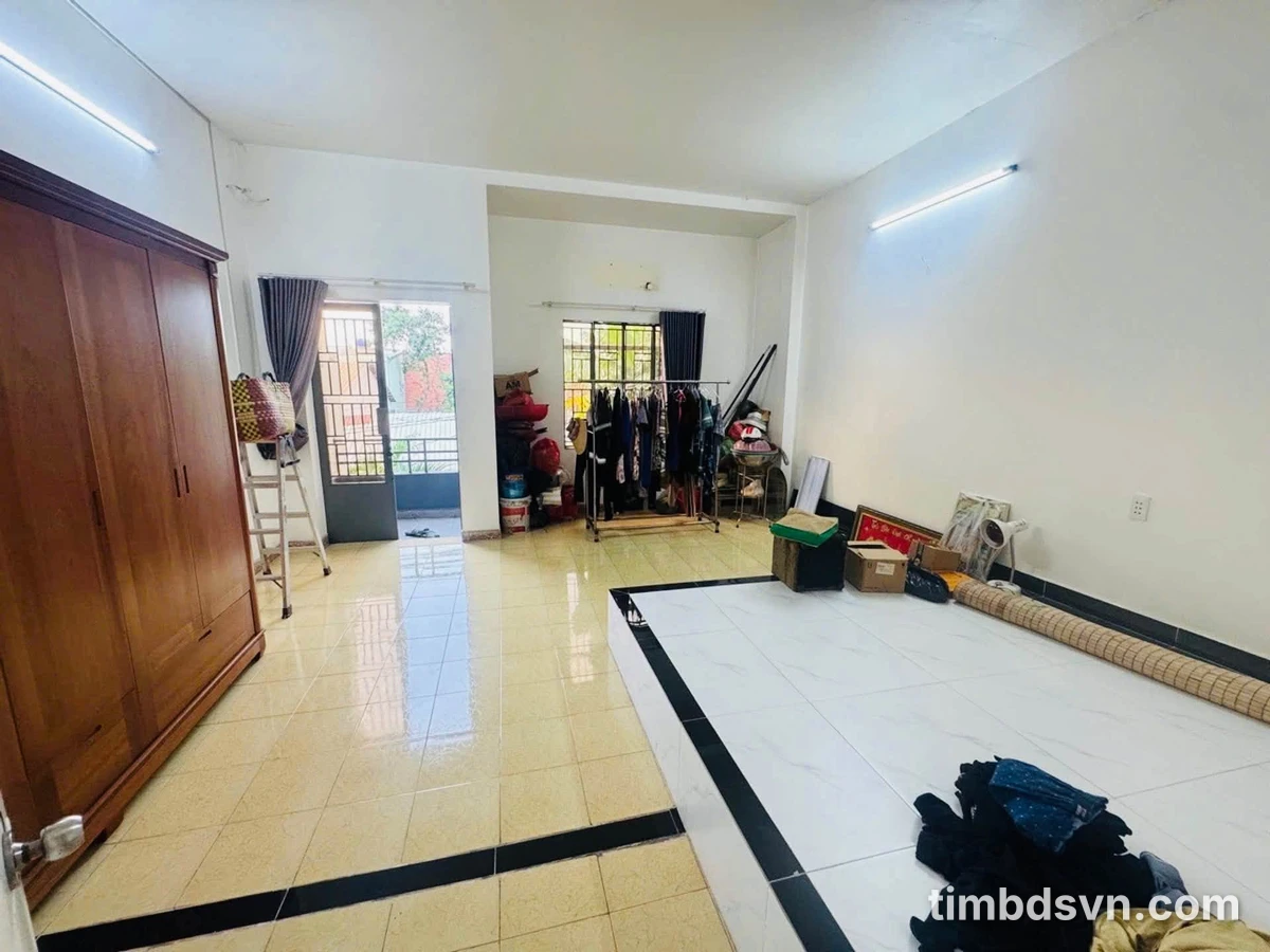 Bán nhà phố 76,5m² 2 phòng ngủ 4 tỷ Quận 1 - Ảnh thu nhỏ 3