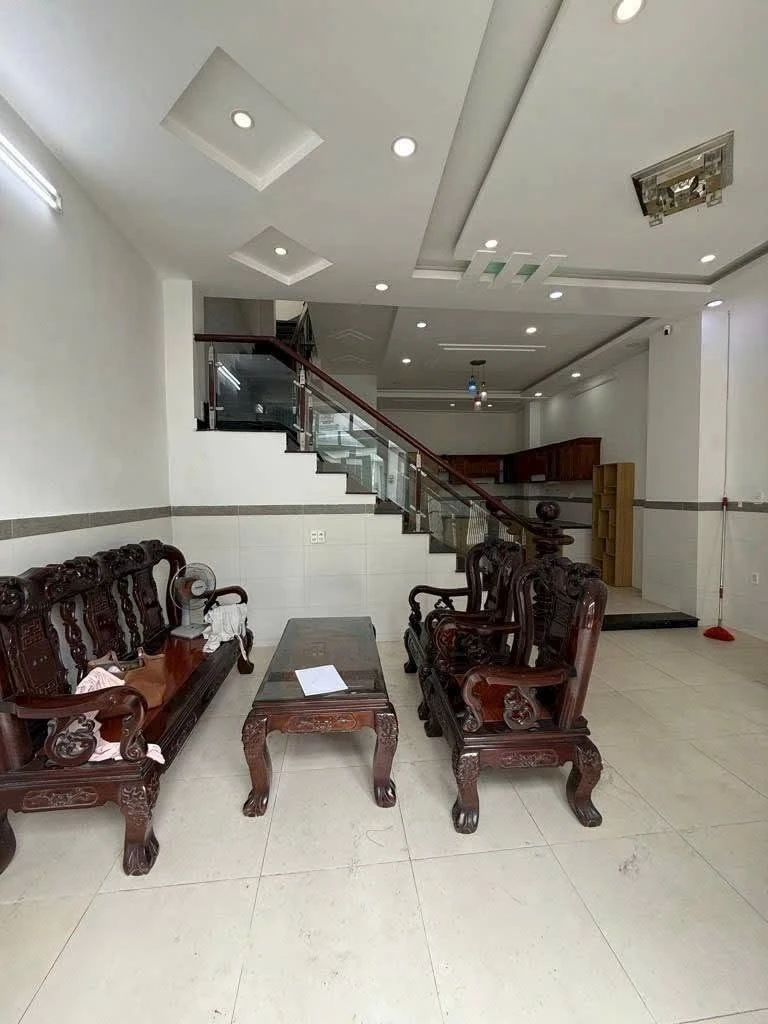 Bán nhà 66m², 3 tầng, 4 PN sát Hiệp Bình, Thủ Đức, 8,5 tỷ - Ảnh thu nhỏ 2