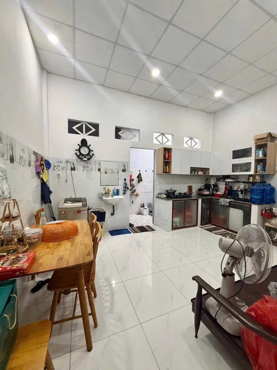 Bán nhà Phú Hưng 50m² 2 phòng ngủ, giá 1 tỷ 190 triệu - Ảnh thu nhỏ 5