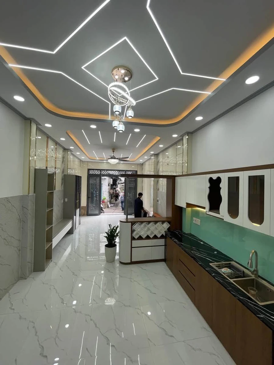 Bán nhà 81m2 5 tầng, 5PN 5WC gần Quận 6 - Ảnh thu nhỏ 2