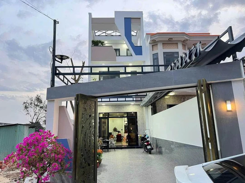 Bán nhà 3PN mặt tiền đường DX 042 Bình Dương 100m² 5,15 tỷ