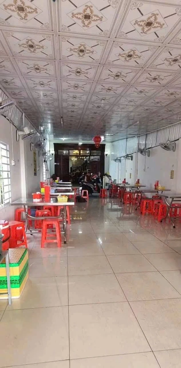 Bán nhà mặt tiền kinh doanh Hùng Vương, 1 trệt 3 lầu, 160m2, 5PN, giá 5,7 tỷ, Hòa Long - Bà Rịa - Ảnh thu nhỏ 2