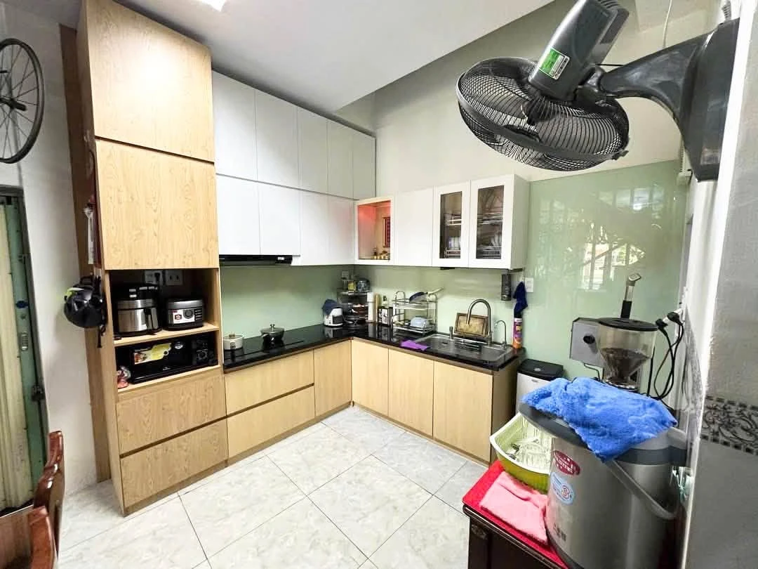 Nhà 2 tầng mặt tiền Nguyễn Huệ Quy Nhơn 49.4m2 - 7.8 tỷ - Ảnh 1