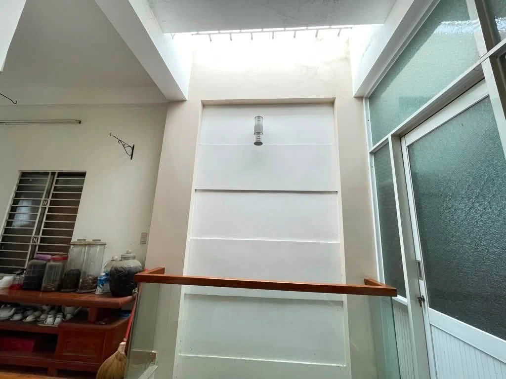 Bán nhà 2 tầng 60m2 Cách Mạng Tháng 8 giá 2,9 tỷ - Ảnh thu nhỏ 3