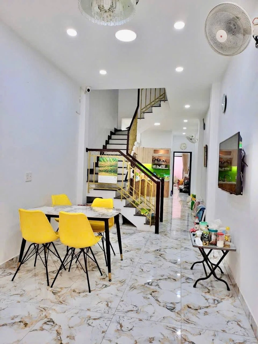 Bán nhà 4 tầng 5PN 84m2 Nguyễn Kiệm Phú Nhuận - Ảnh 1