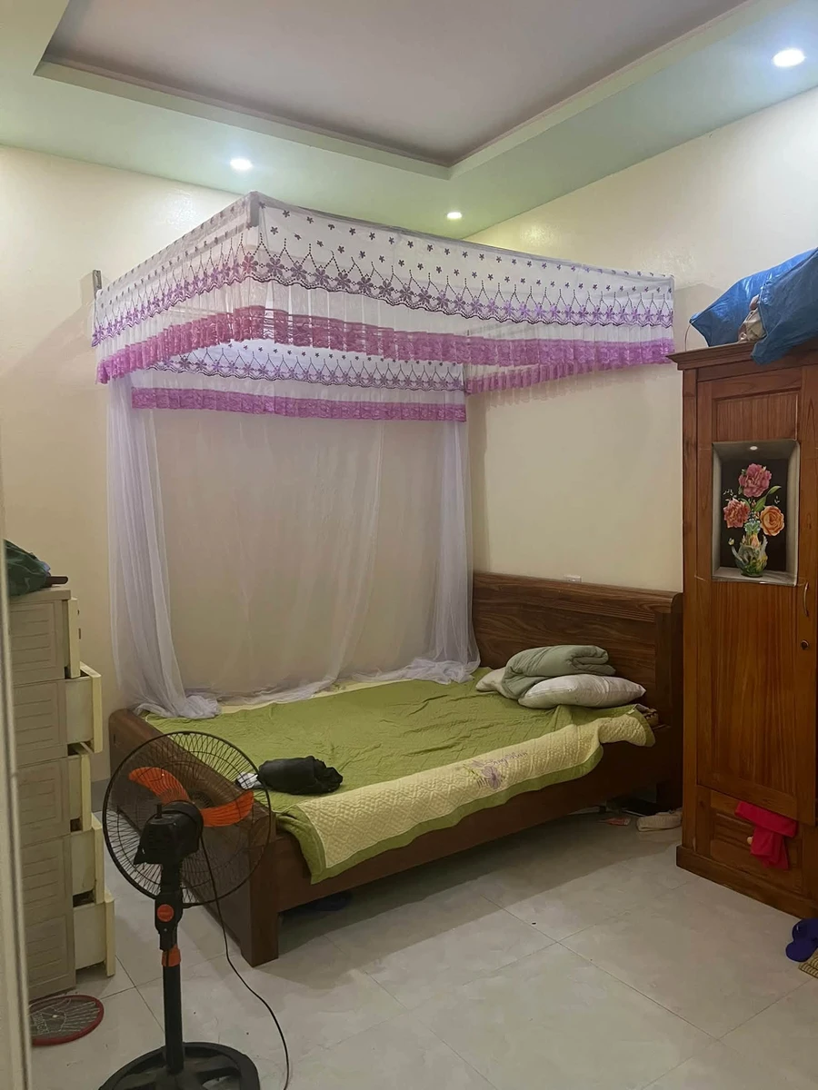Bán nhà 4 tầng 9 phòng ngủ 105m² Bom La 3,4 tỷ - Ảnh thu nhỏ 3