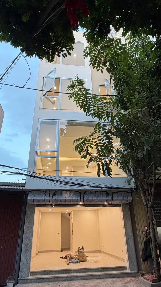 Cho thuê nhà nguyên căn 5 tầng Ngô Gia Tự, 40m², 20 tr/tháng - Ảnh 1