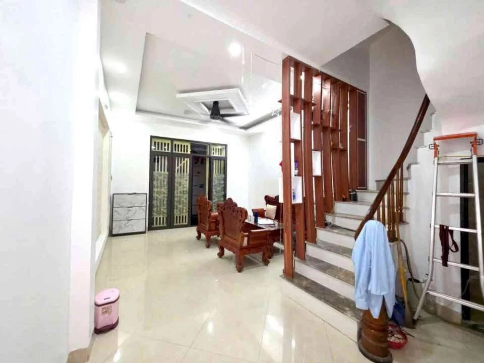 Bán nhà Kim Giang 6.3 tỷ, 30m, 5 tầng - Ảnh thu nhỏ 2