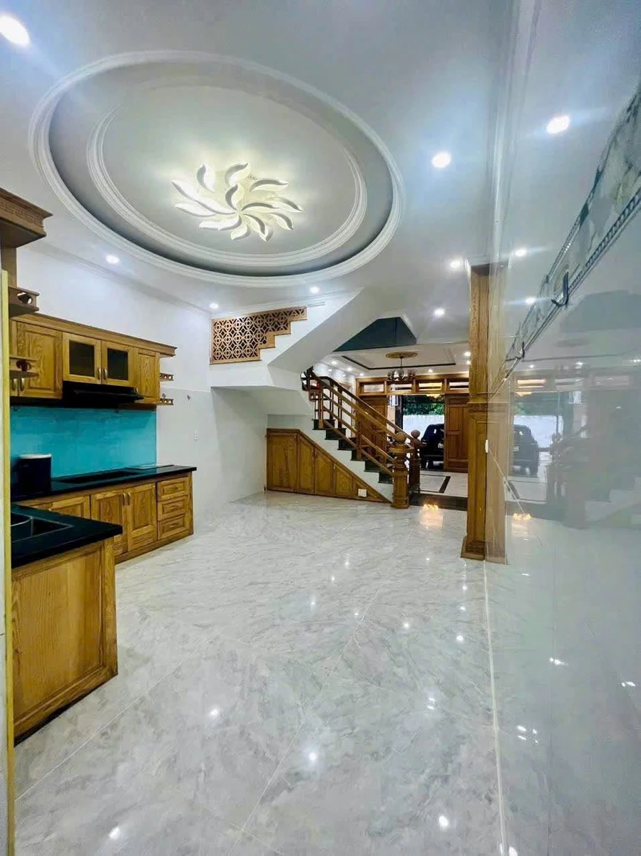 Bán nhà 5 phòng ngủ 100m2 mặt tiền Lê Lợi Vũng Tàu 7 tỷ 600 - Ảnh thu nhỏ 3