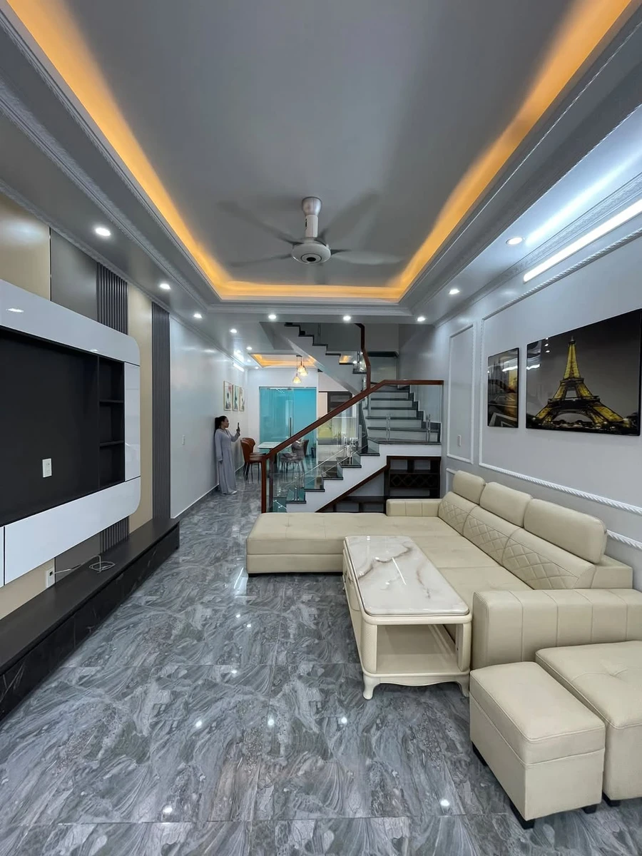 Bán nhà 3 tầng 53m2 gần cầu Kiến An, giá hơn 2 tỷ, Hải Phòng - Ảnh 1